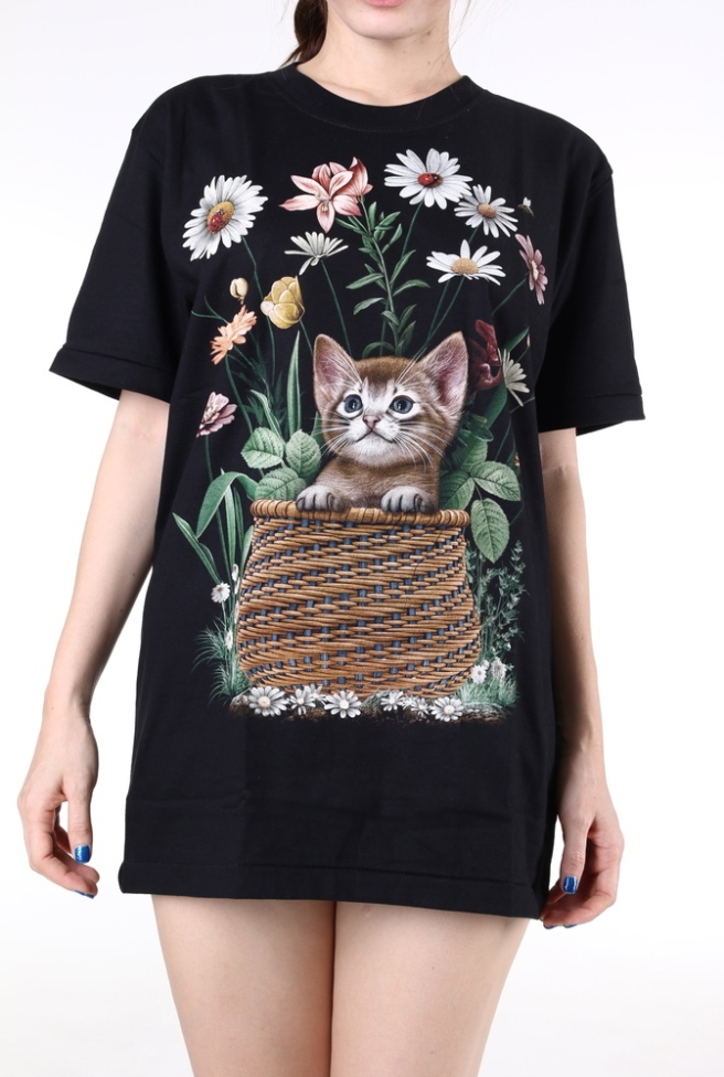 Kitty in a Basket Tee